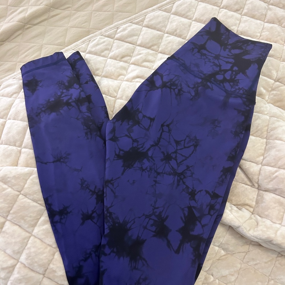 Lululemon tie dye
